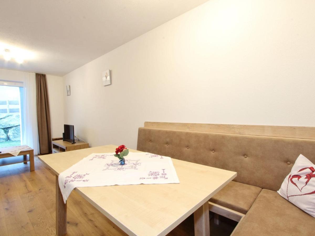 Modern Apartment In Neukirchen Am Gro Venediger Neukirchen am Grossvenediger Exterior photo